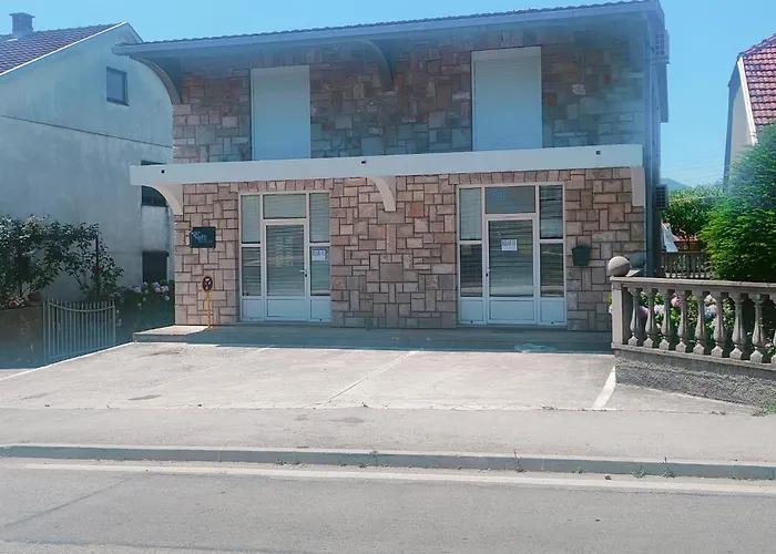 Masa 아파트 Bileća